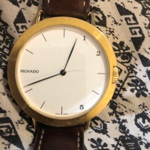 👨🏾 Men’s 👨🏻125th Anniversary Movado watch.